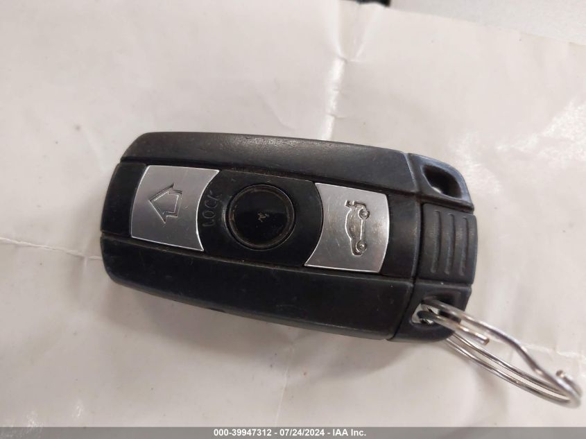 2006 BMW 330I VIN: WBAVB33526AZ86009 Lot: 39947312