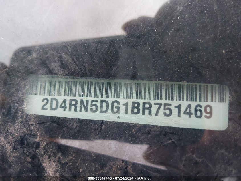 2011 Dodge Grand Caravan Crew VIN: 2D4RN5DG1BR751469 Lot: 39947445