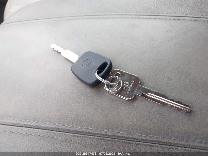 2002 Ford Expedition Eddie Bauer VIN: 1FMRU17L92LA52483 Lot: 39947475