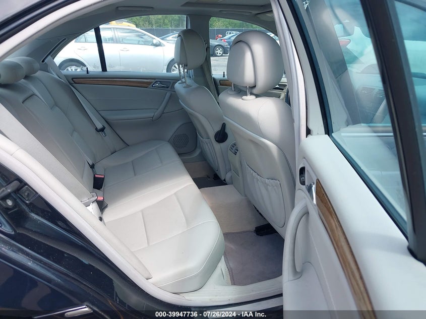 2007 Mercedes-Benz C 230 Sport VIN: WDBRF52H27F884387 Lot: 39947736