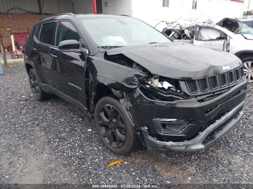VIN 3C4NJCCB7JT155974 2018 JEEP COMPASS LIMITED