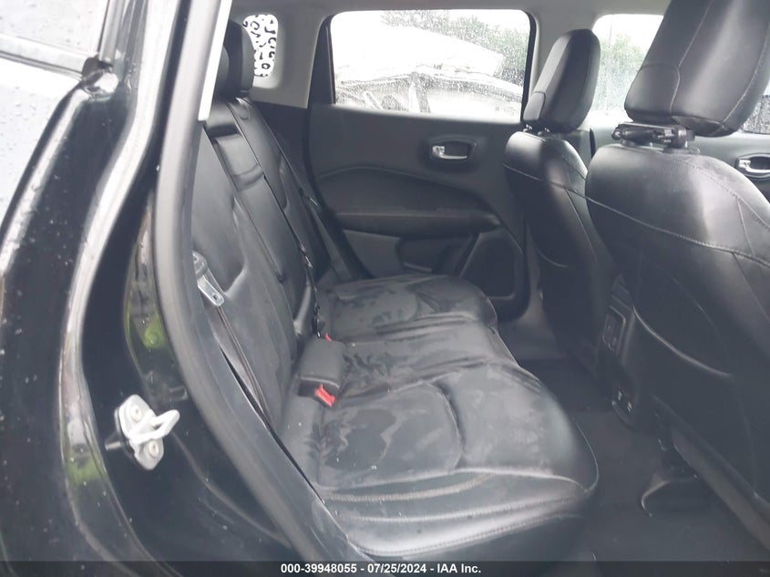 VIN 3C4NJCCB7JT155974 2018 JEEP COMPASS LIMITED