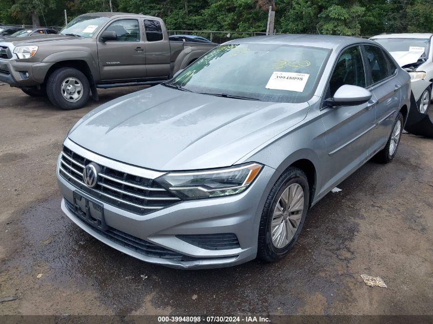 2019 Volkswagen Jetta 1.4T R-Line/1.4T S/1.4T Se VIN: 3VWCB7BU8KM235808 Lot: 39948098