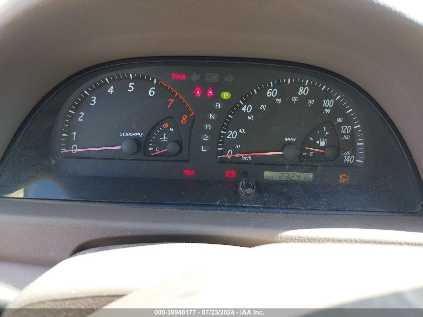 2004 Toyota Camry Le VIN: 4T1BE32K04U828263 Lot: 39948177