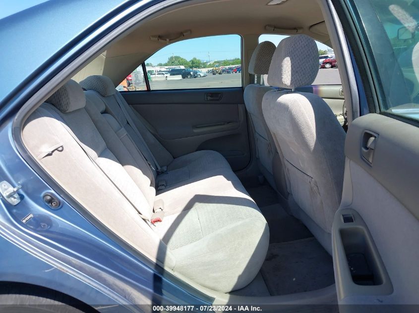 2004 Toyota Camry Le VIN: 4T1BE32K04U828263 Lot: 39948177