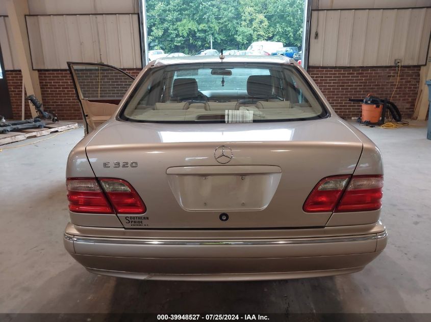 2000 Mercedes-Benz E 320 VIN: WDBJF65J3YB033919 Lot: 39948527
