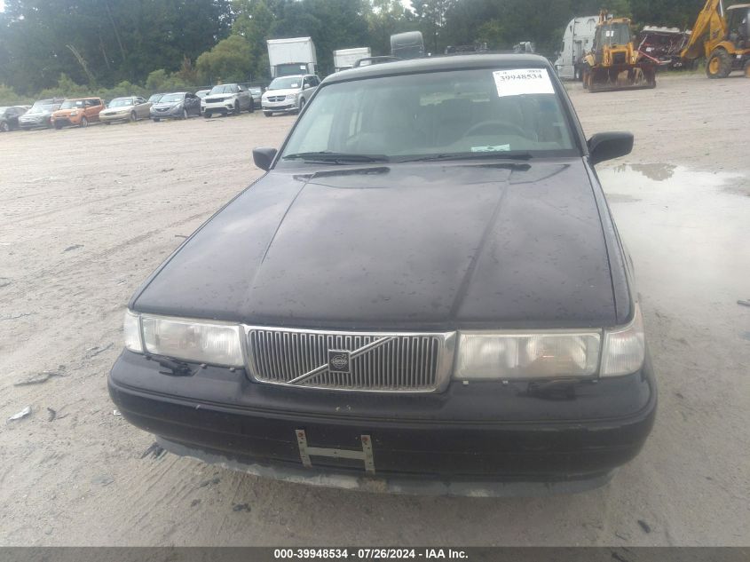 1998 Volvo V90 VIN: YV1KW9606W1045329 Lot: 39948534