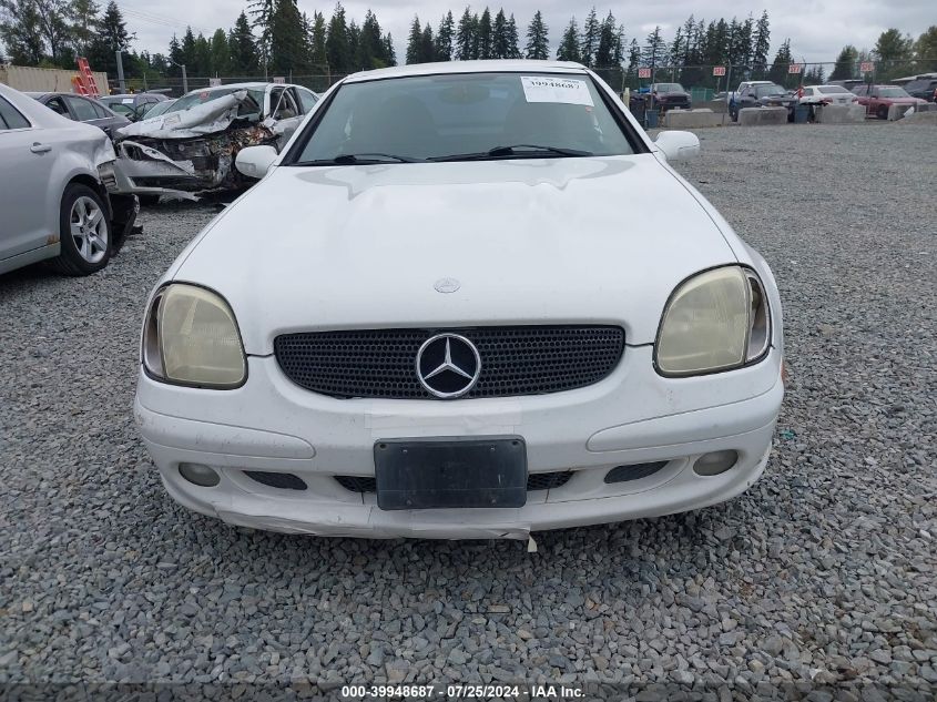 2001 Mercedes-Benz Slk 320 320 VIN: WDBKK65F71F218579 Lot: 39948687