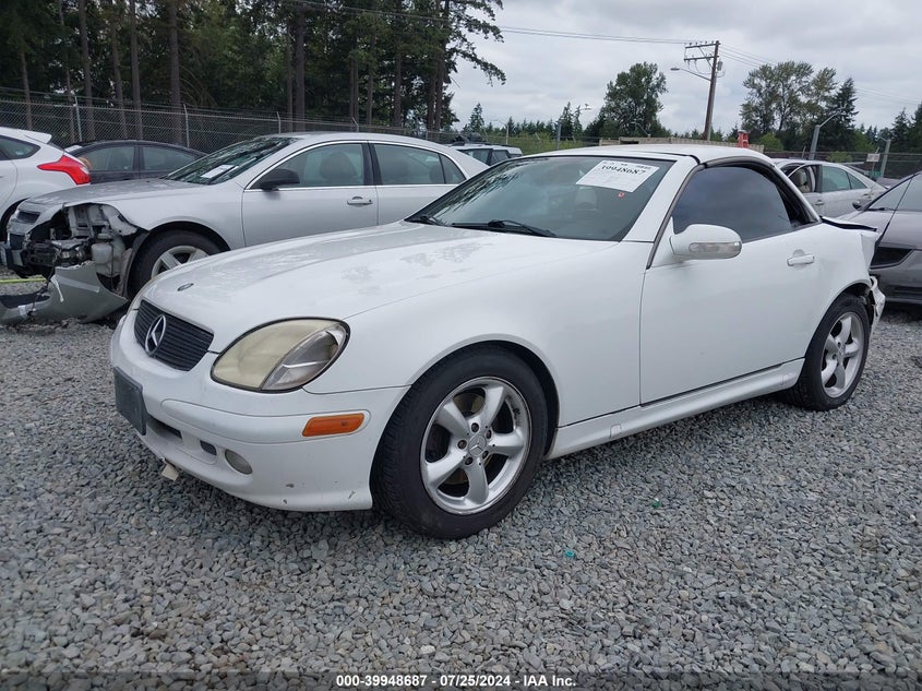 2001 Mercedes-Benz Slk 320 320 VIN: WDBKK65F71F218579 Lot: 39948687