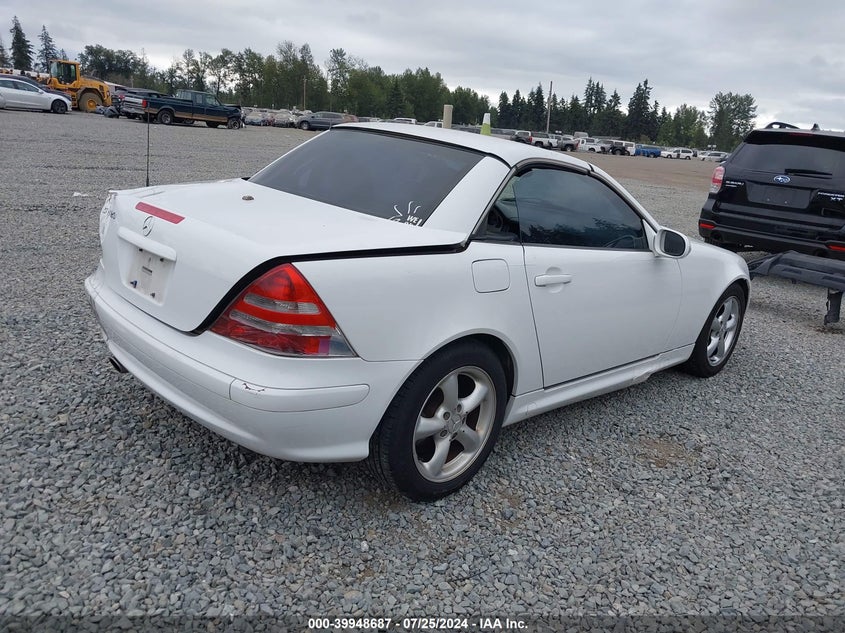 2001 Mercedes-Benz Slk 320 320 VIN: WDBKK65F71F218579 Lot: 39948687