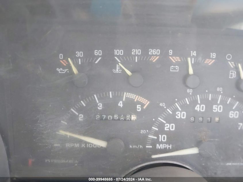 1992 Chevrolet Gmt-400 C1500 VIN: 2GCEC19K7N1145569 Lot: 39948685