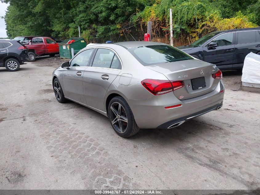 2019 Mercedes-Benz A 220 4Matic VIN: WDD3G4FB0KW018819 Lot: 39948767