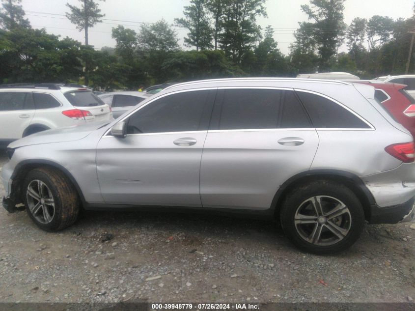 WDC0G4KB4HF150777 2017 Mercedes-Benz Glc 300 4Matic