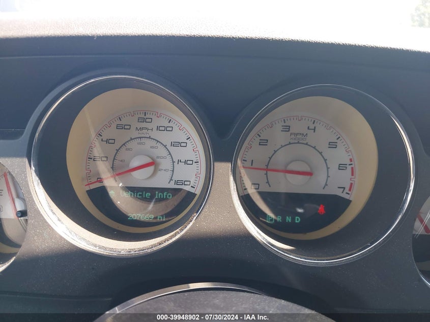 2014 Dodge Challenger R/T VIN: 2C3CDYBT3EH176815 Lot: 39948902