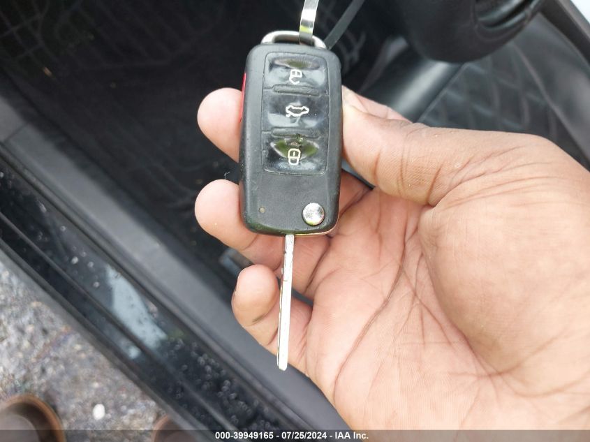 2012 Volkswagen Passat 2.5L Se VIN: 1VWBP7A34CC107929 Lot: 39949165