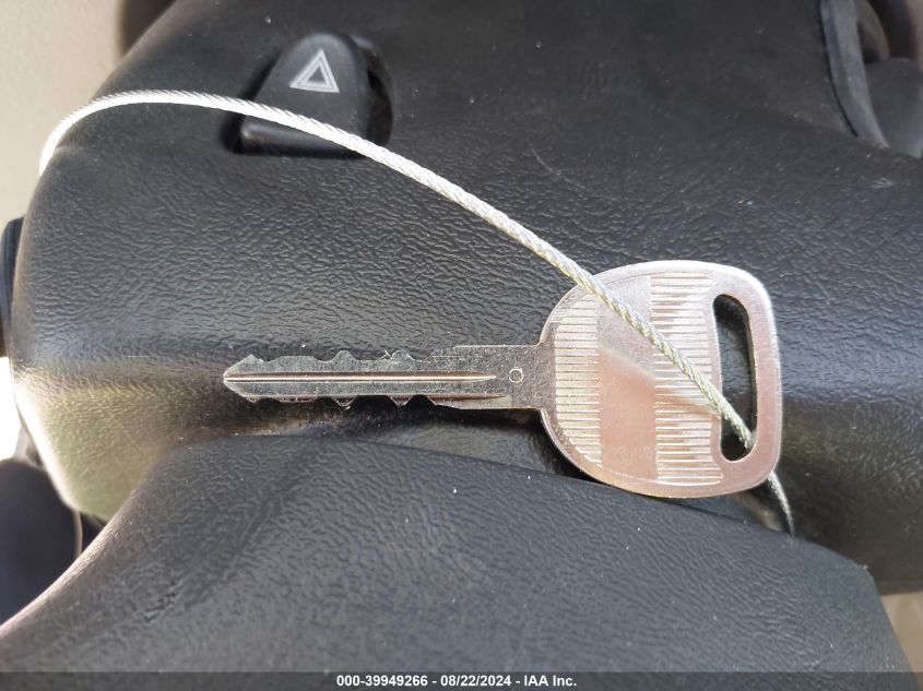 2004 Chevrolet Suburban 1500 Ls VIN: 1GNFK16Z24J153440 Lot: 39949266