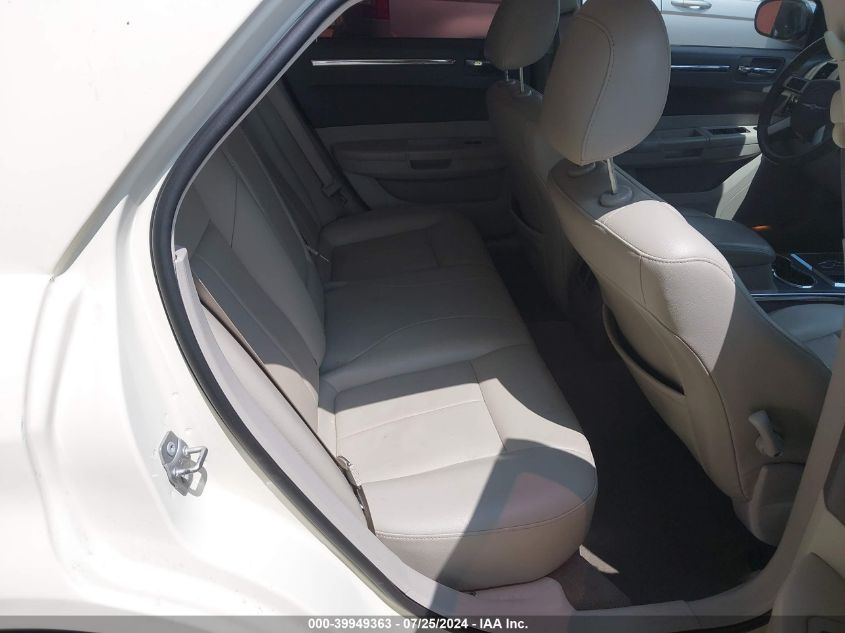 2010 Chrysler 300 Touring VIN: 2C3CA5CV4AH135515 Lot: 39949363