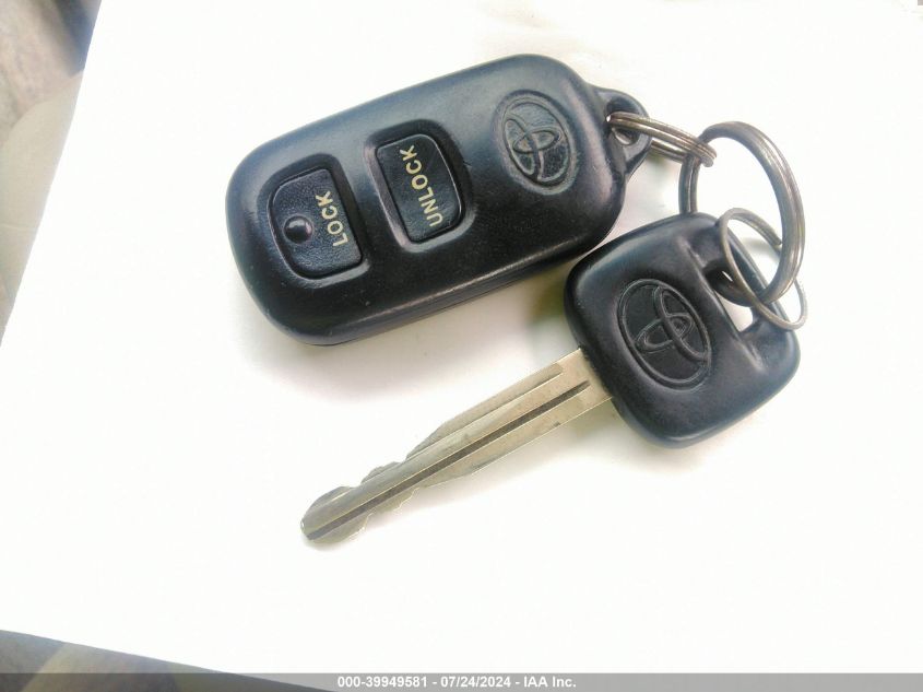 2003 Toyota Corolla Ce/Le/S VIN: 1NXBR32E73Z163052 Lot: 39949581