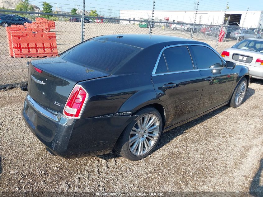 VIN 2C3CCAAG8DH698952 2013 CHRYSLER 300 no.4