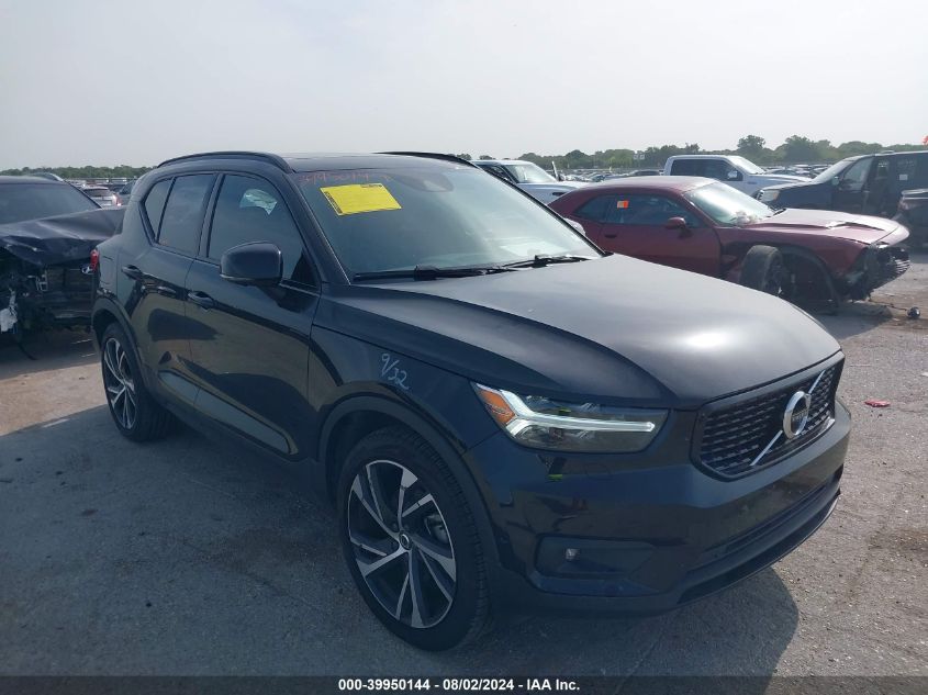 2021 Volvo Xc40 T5 R-Design VIN: YV4162UM7M2567180 Lot: 39950144