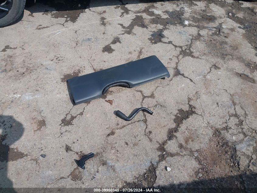 2002 GMC Sierra 1500 Sle VIN: 2GTEK19TX21233491 Lot: 39950345