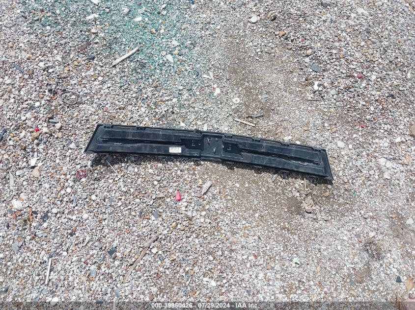 2018 Chevrolet Trax Lt VIN: 3GNCJLSB2JL328607 Lot: 39950426