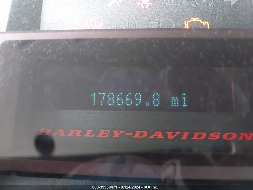 2010 Ford F-150 Fx2 Sport/Harley-Davidson/King Ranch/Lariat/Platinum/Xl/Xlt VIN: 1FTEW1CV6AFA65063 Lot: 39950471