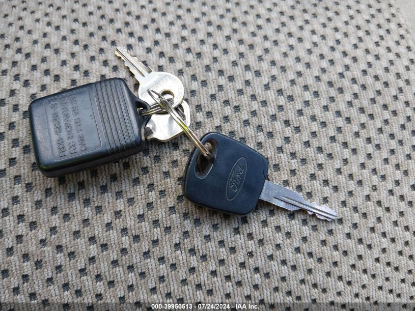 2001 Ford F-150 Harley-Davidson Edition/King Ranch Edition/Lariat/Xlt VIN: 1FTRW07W21KA32082 Lot: 39950513