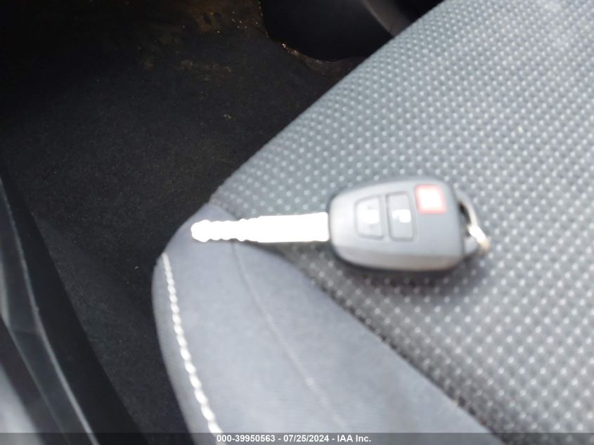 2017 Toyota Rav4 Xle VIN: JTMRFREV7HJ111469 Lot: 39950563