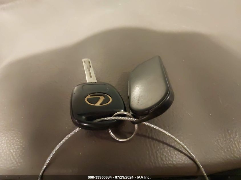 2004 Lexus Rx 330 VIN: JTJHA31U940064818 Lot: 39950684