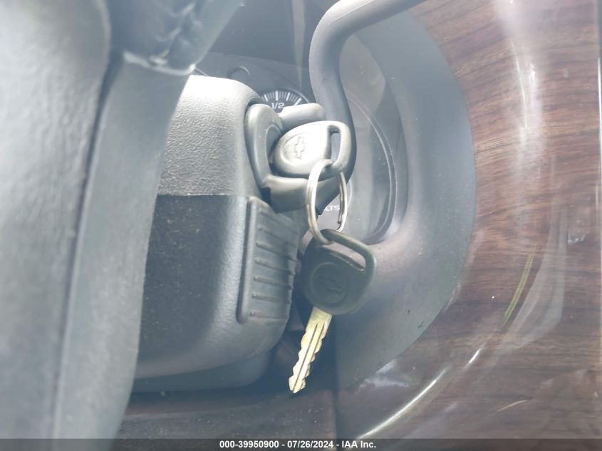 1999 Chevrolet Express G1500 VIN: 1GBFG15R7X1071661 Lot: 39950900