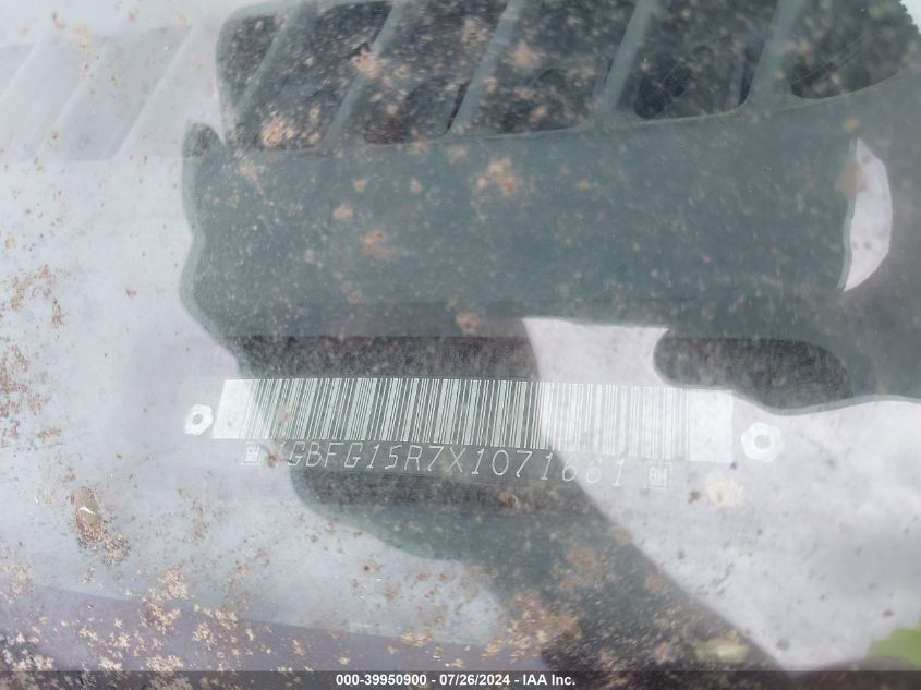 1999 Chevrolet Express G1500 VIN: 1GBFG15R7X1071661 Lot: 39950900