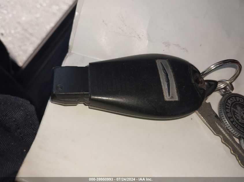 2008 Chrysler 300 Lx VIN: 2C3KA43R28H122085 Lot: 39950993