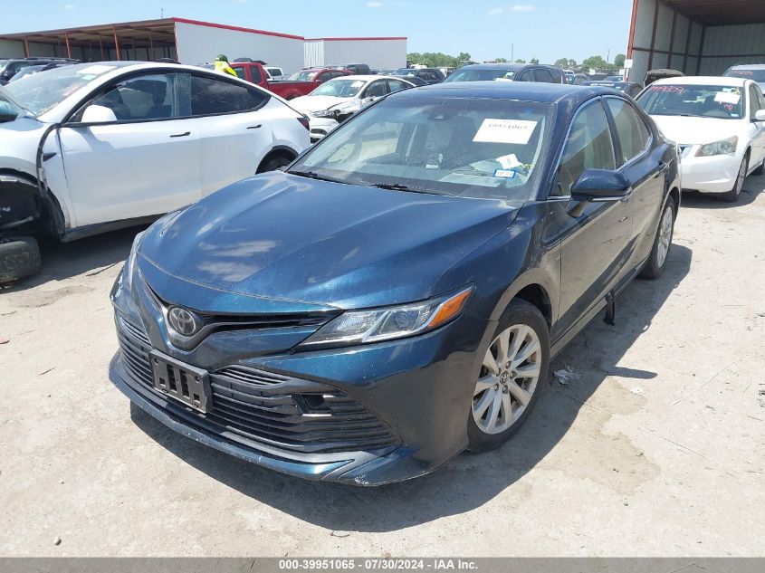 JTNB11HK5J3010701 2018 TOYOTA CAMRY - Image 2