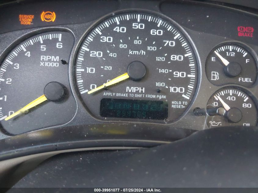 2001 Chevrolet Suburban 1500 Lt VIN: 3GNEC16T11G129146 Lot: 39951077