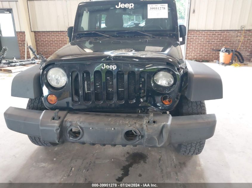 2013 Jeep Wrangler Unlimited Sport VIN: 1C4BJWDG4DL547003 Lot: 39951278