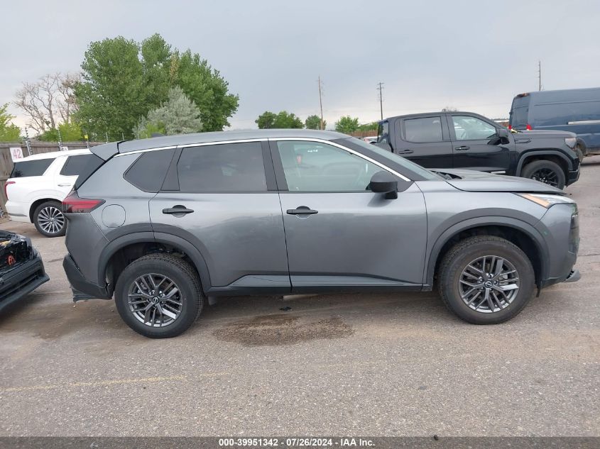 2023 Nissan Rogue S VIN: 5N1BT3AB7PC832425 Lot: 39951342