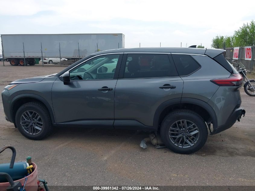 2023 Nissan Rogue S VIN: 5N1BT3AB7PC832425 Lot: 39951342