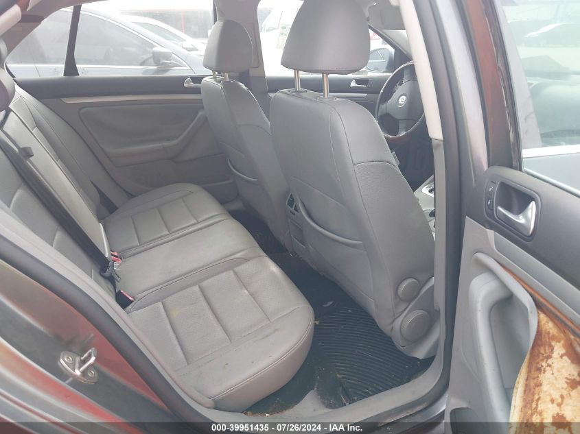 2007 Volkswagen Jetta Wolfsburg Edition VIN: 3VWEF71K07M149266 Lot: 39951435