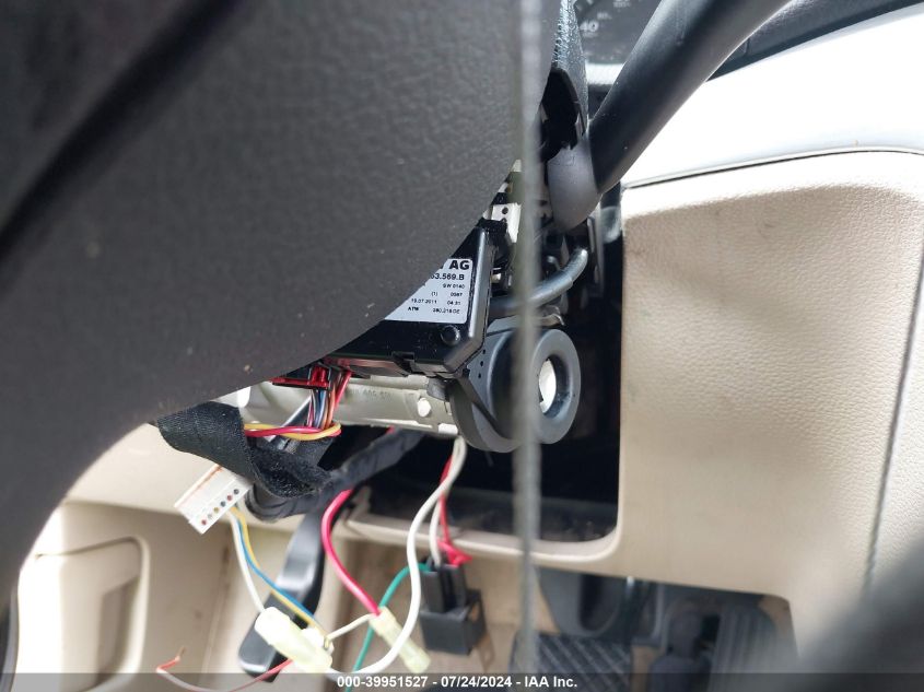 2012 Volkswagen Passat Se VIN: 1VWBM7A35CC025863 Lot: 39951527