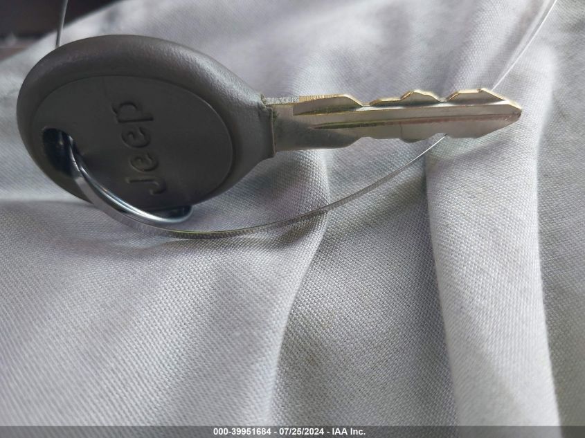 2003 Jeep Grand Cherokee Overland VIN: 1J8GW68J03C532275 Lot: 39951684