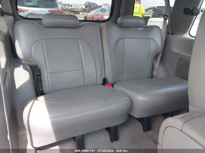 1998 Ford Explorer VIN: 1FMYU22E3WUB13353 Lot: 39951701