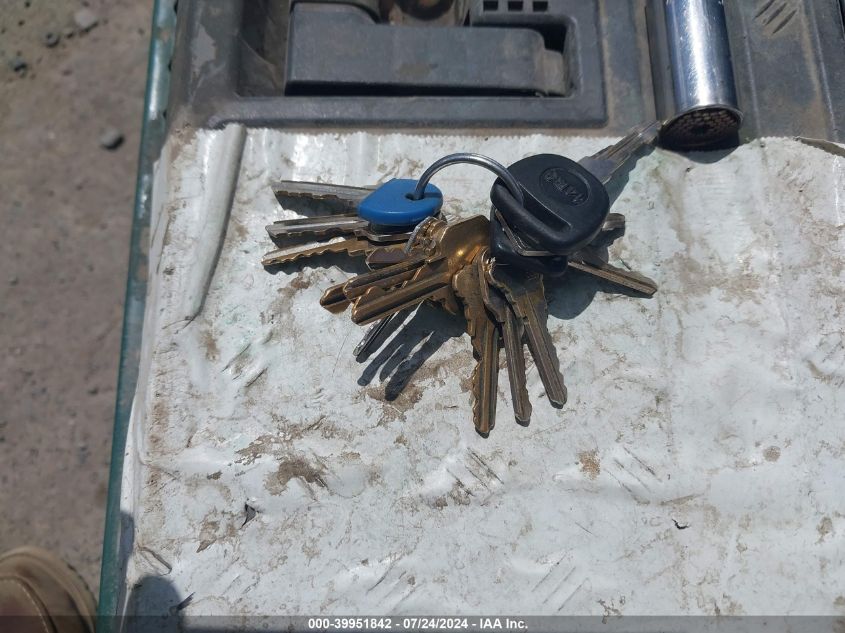 2003 GMC Sierra 1500 Work Truck VIN: 1GTEC14V83Z900055 Lot: 39951842