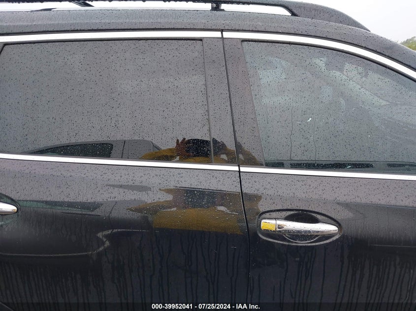 2018 NISSAN ROGUE SV - 5N1AT2MT2JC733738