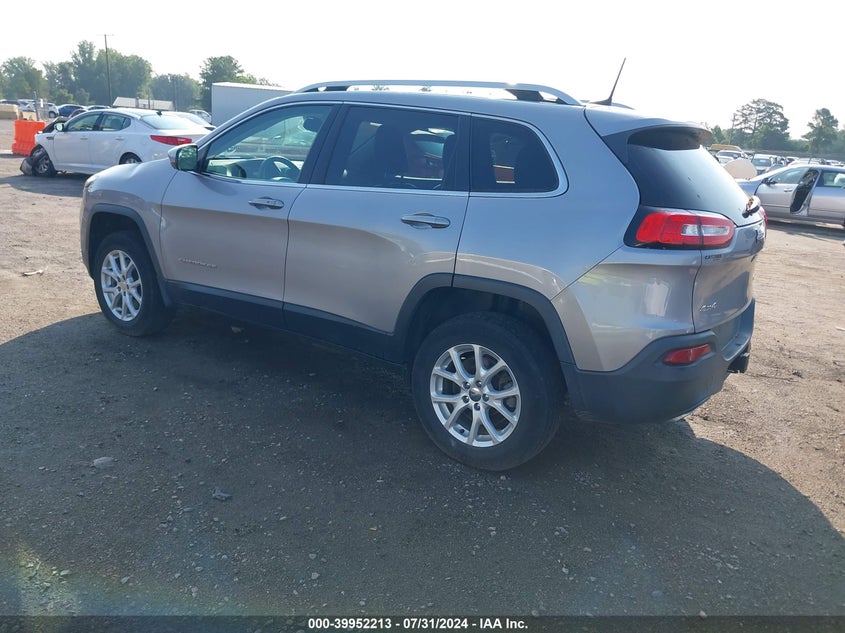 VIN 1C4PJMCS9HD213923 2017 JEEP CHEROKEE LATITUDE 4X4