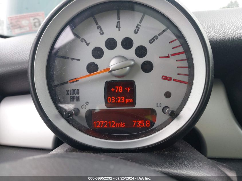 2010 Mini Cooper VIN: WMWMF3C59ATZ65798 Lot: 39952292