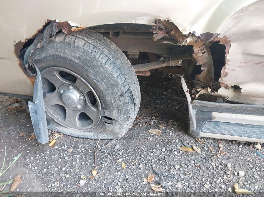 2000 Ford F-150 Lariat/Work Series/Xl/Xlt VIN: 2FTRX17L5YCA43892 Lot: 39952343