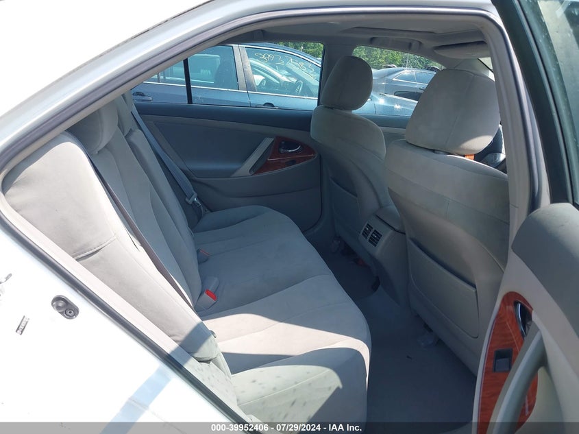 2008 Toyota Camry Xle VIN: 4T1BE46K28U790010 Lot: 39952406