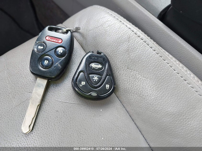 2010 Honda Accord Sdn 2.4 Ex-L/Ex-L VIN: 1HGCP2F87AA105777 Lot: 39952410