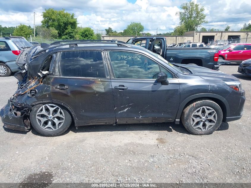 2019 Subaru Forester Premium VIN: JF2SKAEC3KH537608 Lot: 39952452